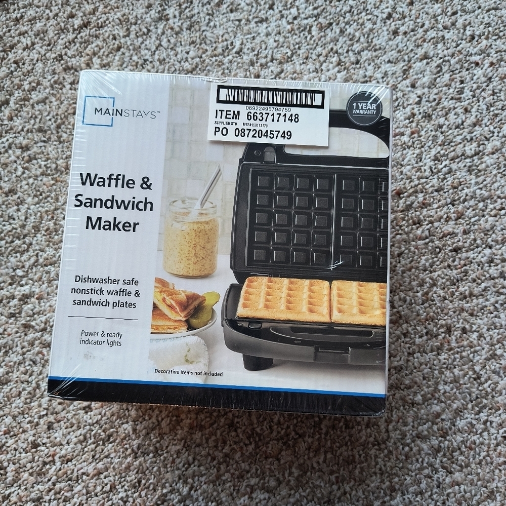 New In Box Mainstays Waffle And Sandwich Maker